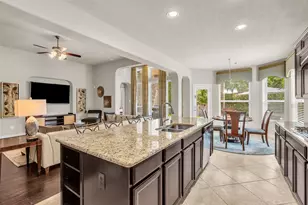 246 Hearthshire Cir, The Woodlands, TX 77354 - Photo 14