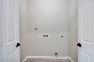 704 N McNair St, Navasota, TX 77868 - Photo 18