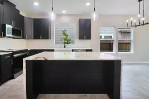 704 N McNair St, Navasota, TX 77868 - Photo 4