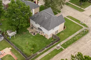 303 Welford Ln, Highlands, TX 77562 - Photo 34