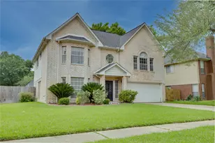 303 Welford Ln, Highlands, TX 77562 - Photo 1