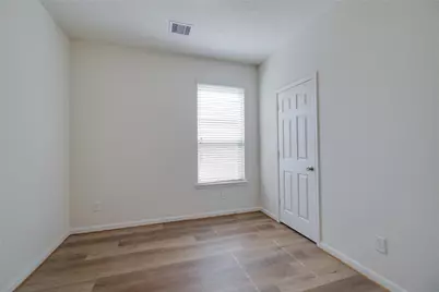 2547 White Bluff Lane, Houston, TX 77038 - Photo 10