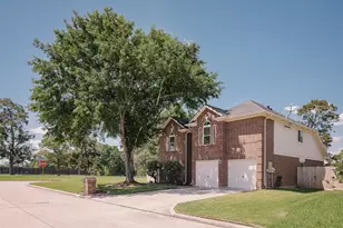 8003 Club Point Dr, Humble, TX 77346 - Photo 2