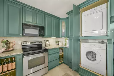 2333 Bering Drive #322, Houston, TX 77057 - Photo 14