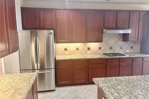 1230 Martinez Ct, Friendswood, TX 77546 - Photo 6