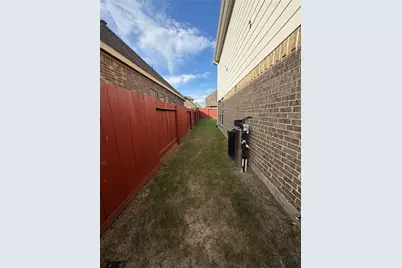 1230 Martinez Court, Friendswood, TX 77546 - Photo 34