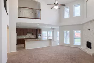 1230 Martinez Ct, Friendswood, TX 77546 - Photo 4