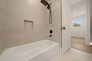 10111 Kerrwood Ln, Houston, TX 77080 - Photo 22