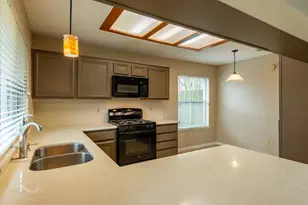 12034 Paddock Way, Houston, TX 77065 - Photo 8