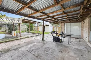 8219 Winding Meadow Ct, Houston, TX 77040 - Photo 28