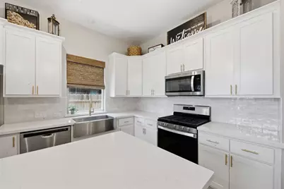 7030 Anacua Berry Circle, Katy, TX 77493 - Photo 6