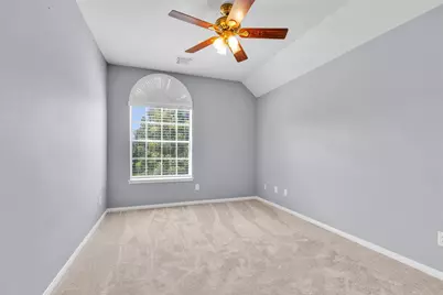 12210 Rolbury Lane, Houston, TX 77066 - Photo 32