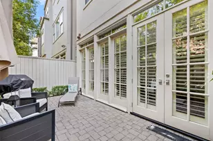 1202 Wynden Commons Ln, Houston, TX 77056 - Photo 38