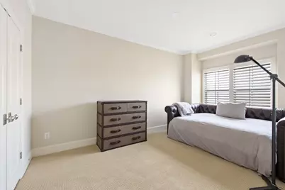 1202 Wynden Commons Lane, Houston, TX 77056 - Photo 32