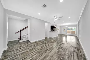 4732 Carmen St, Houston, TX 77033 - Photo 4