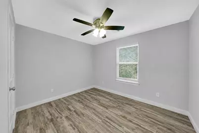 4732 Carmen Street #B, Houston, TX 77033 - Photo 18