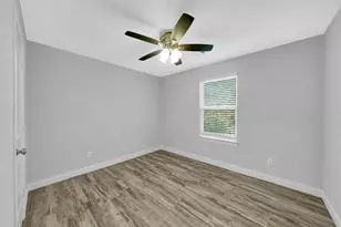 4732 Carmen St, Houston, TX 77033 - Photo 18
