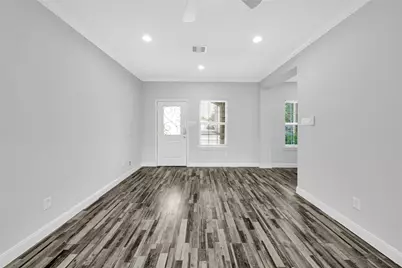 4732 Carmen Street #B, Houston, TX 77033 - Photo 6