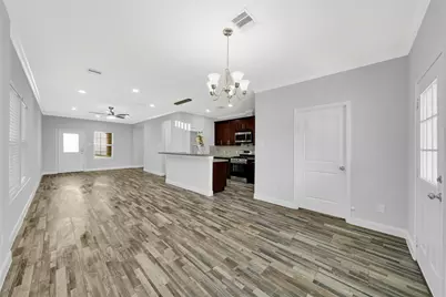 4732 Carmen Street #B, Houston, TX 77033 - Photo 8