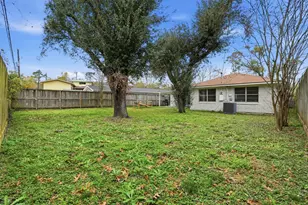 6023 Pineshade Ln, Houston, TX 77008 - Photo 12