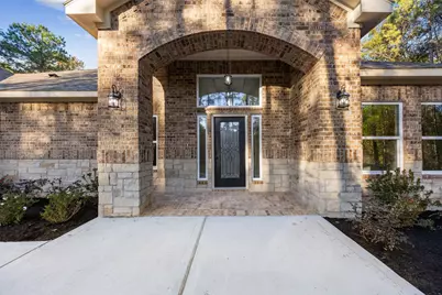 307 Grand View, Huntsville, TX 77340 - Photo 4