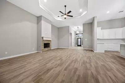 307 Grand View, Huntsville, TX 77340 - Photo 14