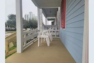 723 Sealy Street, Galveston, TX 77550 - Photo 2