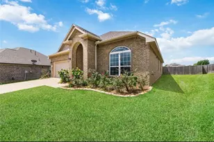 19029 Villa Ln, Montgomery, TX 77356 - Photo 2