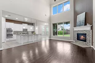 15819 Graham Spring Ln, Houston, TX 77044 - Photo 6