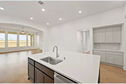 111 Silverbow Creek Way, Conroe, TX 77304 - Photo 6