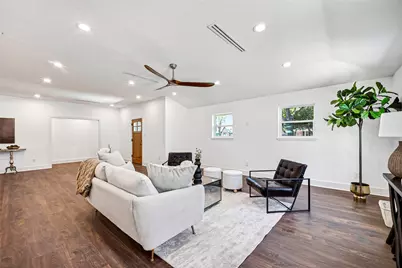 1338 Seaspray Court, Houston, TX 77008 - Photo 6