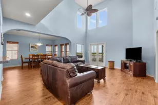 211 Tuna Run Rd, Freeport, TX 77541 - Photo 10