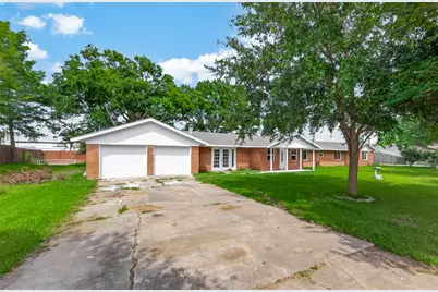18219 Kings Lynn Street, Webster, TX 77058 - Photo 2