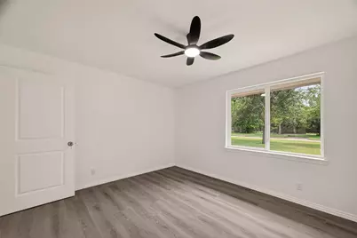 18219 Kings Lynn Street, Webster, TX 77058 - Photo 18