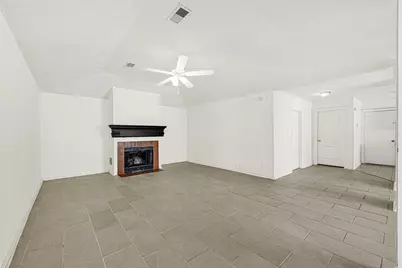 2415 Blackridge Road, Houston, TX 77067 - Photo 4