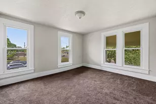 1005 W Clayton St, Dayton, TX 77535 - Photo 18