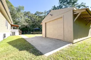 166 Parkpine, Livingston, TX 77351 - Photo 20