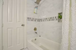 7 Champion Villa Dr, Houston, TX 77069 - Photo 14