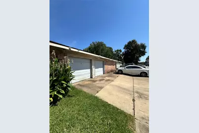 12051 Stroud Drive, Houston, TX 77072 - Photo 2