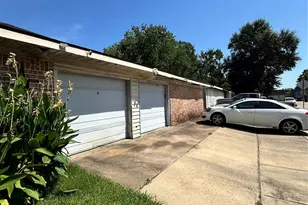 12051 Stroud Dr, Houston, TX 77072 - Photo 2
