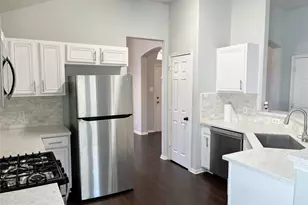 19335 Little Pine Ln, Katy, TX 77449 - Photo 4