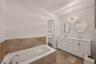4718 Blanton Blvd, Houston, TX 77092 - Photo 24