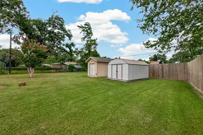 4718 Blanton Boulevard, Houston, TX 77092 - Photo 30