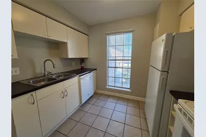 217 Church Street #208, Galveston, TX 77550 - Photo 8