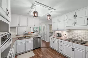 2307 W Briargate Dr, Bryan, TX 77802 - Photo 8