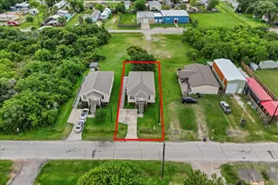 335 6th St, San Leon, TX 77539 - Photo 8