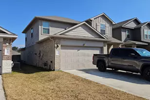 14421 Sugar Pines Dr, Conroe, TX 77302 - Photo 2