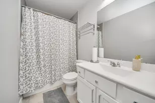 5324 CJ Walker Ln, Houston, TX 77048 - Photo 30