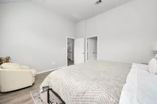 5324 CJ Walker Ln, Houston, TX 77048 - Photo 16