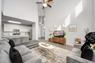 5324 CJ Walker Ln, Houston, TX 77048 - Photo 8
